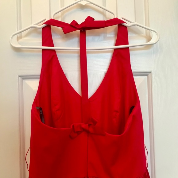 Vera Wang Halter V Neck Gown with Sash - Picture 7 of 10